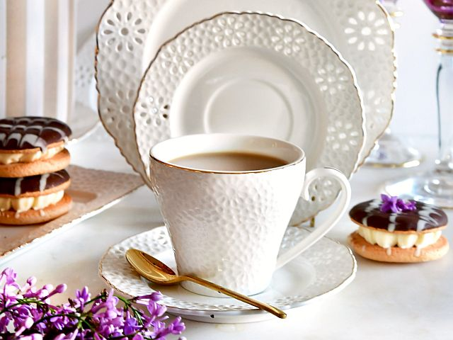 Kolekcja porcelany LORETTA Porcelana ażurowa ze złotem